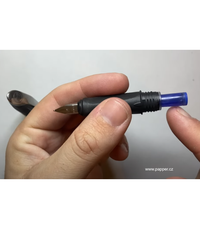 Plnicí pero STABILO Grow - klimaticky neutrální, mechově zelené/dub